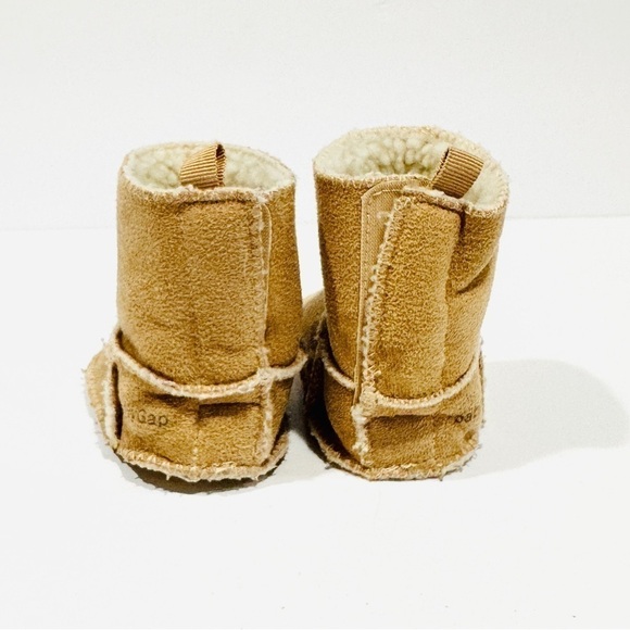 Gap babyGAP Camel Brown Sherpa Lined Booties - Picture 4 of 7